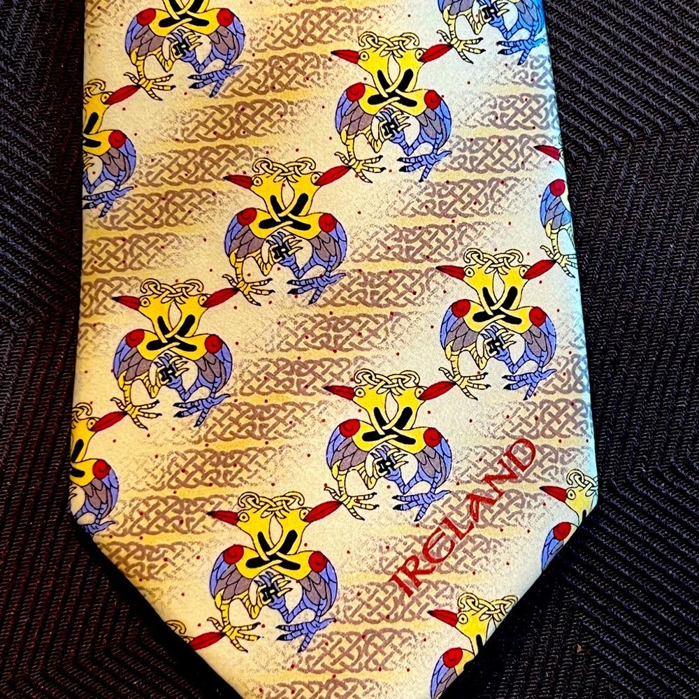Ireland -  Warm colors                         100% Silk Ireland Tie